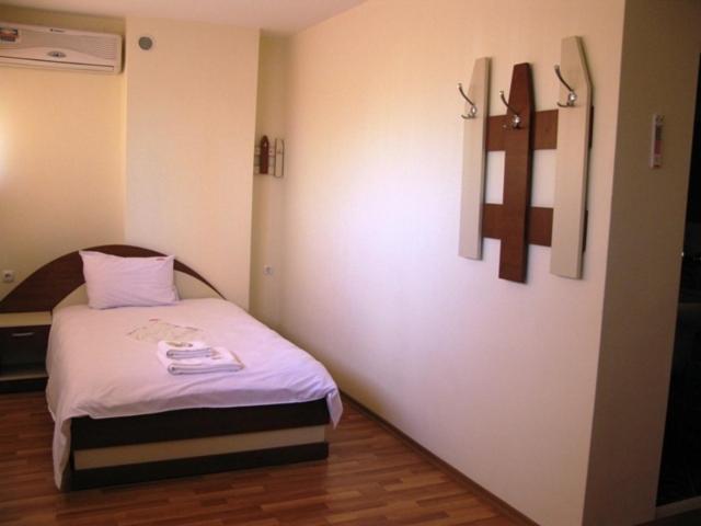 Hotel Nakra Radnevo Habitación foto